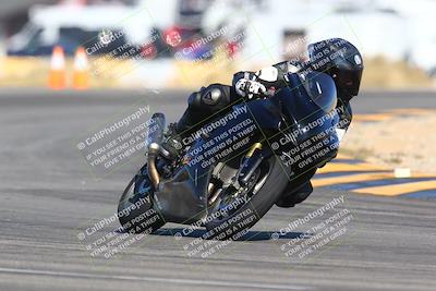 media/Jan-14-2024-SoCal Trackdays (Sun) [[2e55ec21a6]]/Turn 16 Set 2 (1125am)/